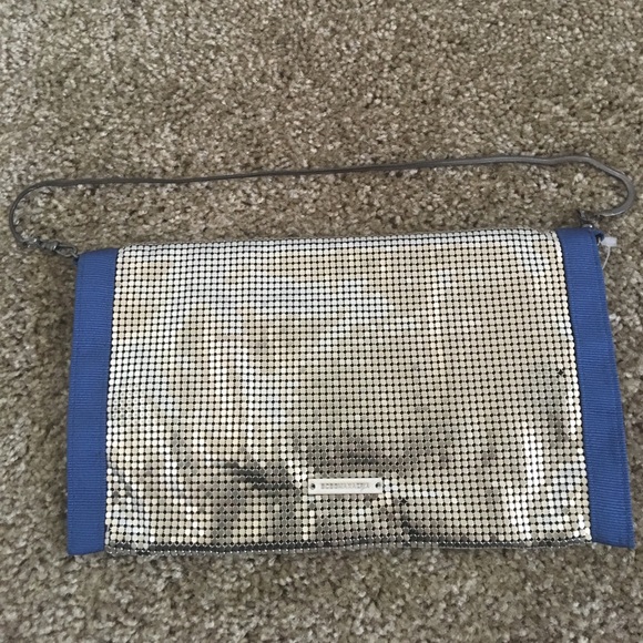 New BCBG $128 Mesh Silver Blue Clutch Purse